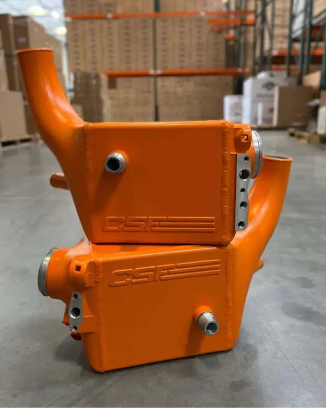Csf 16-21 Bmw M5 (F90) / 17-21 Bmw M8 (F91/F92/F93) Twin Charge-Air-Cooler Set - Fiire Orange Matte 1