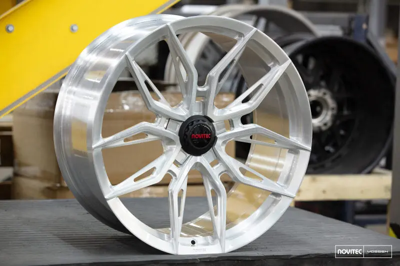 Vossen X Novitec Nf11 22X12 Et:57 Brushed - Gloss Clear Ferrari F12 Rear Wheel 1