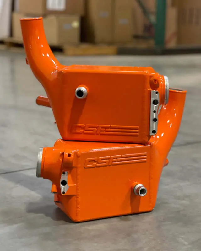 Csf 16-21 Bmw M5 (F90) / 17-21 Bmw M8 (F91/F92/F93) Twin Charge-Air-Cooler Set - Fire Orange 1