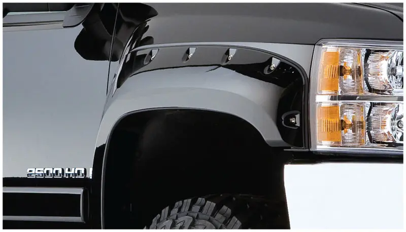 Bushwacker 07-13 Chevy Silverado 1500 Fleetside Cutout Style Flares 4Pc 69.3In Bed - Black 1
