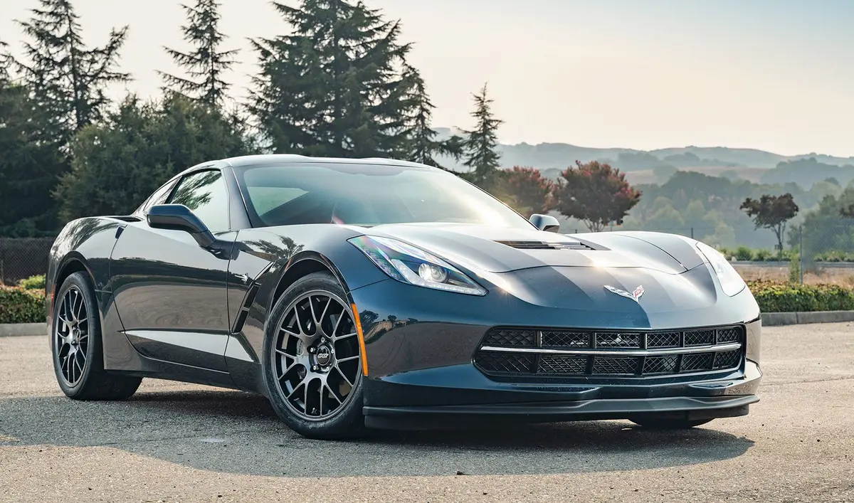 St.Paul Speed & Performance C7 Corvette Apex Wheels Track Essentials Combo 1