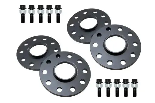 Flat 6 Motorsports Wheel Spacer Kit Porsche 992 Carrera / Turbo 1