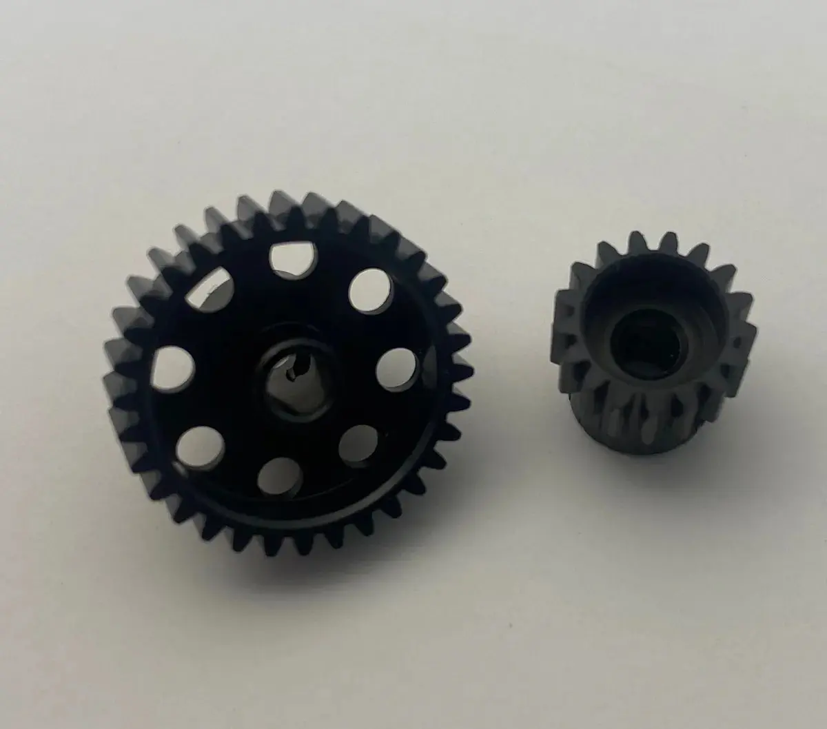 48P Pinion Gear Lightweight .125 Shaft 15-35 (Individual) 1
