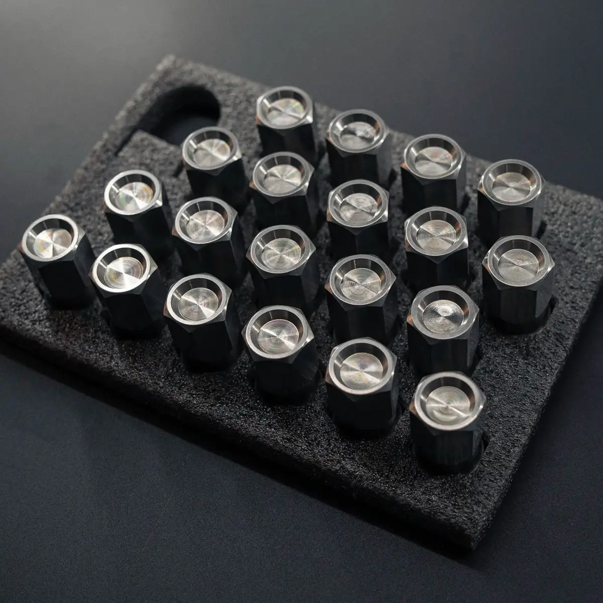 M14×1.5 Mm Titanium Closed Gr5 21Mm Raw Finish Wheel Lug Nuts Set (Pack Of 20Pcs) 1