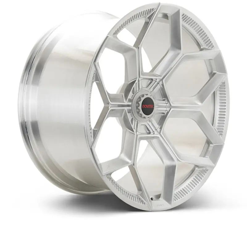 Vossen X Novitec Nl5-5L 23X10.5 Et:21 Brushed - Gloss Clear Lamborghini Urus Front Wheel 1