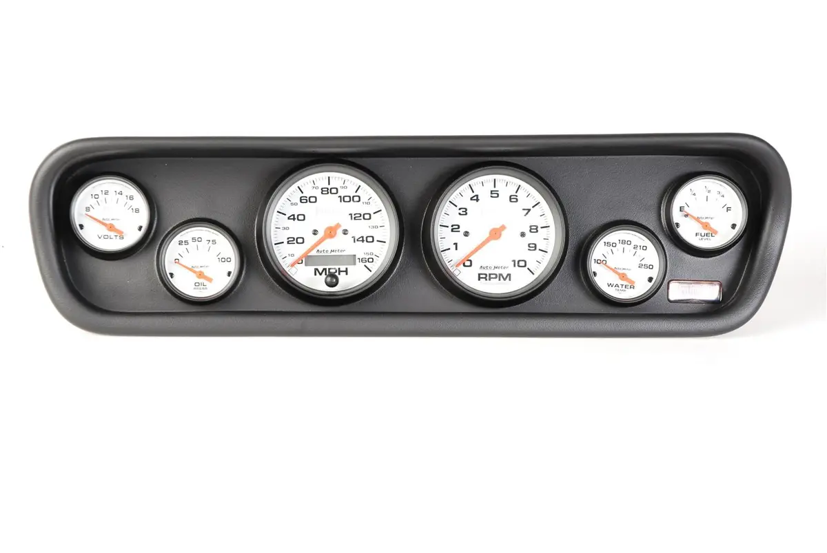 Classic Thunder Road Dash Panel – Integrated Autometer Gauge Cluster 1